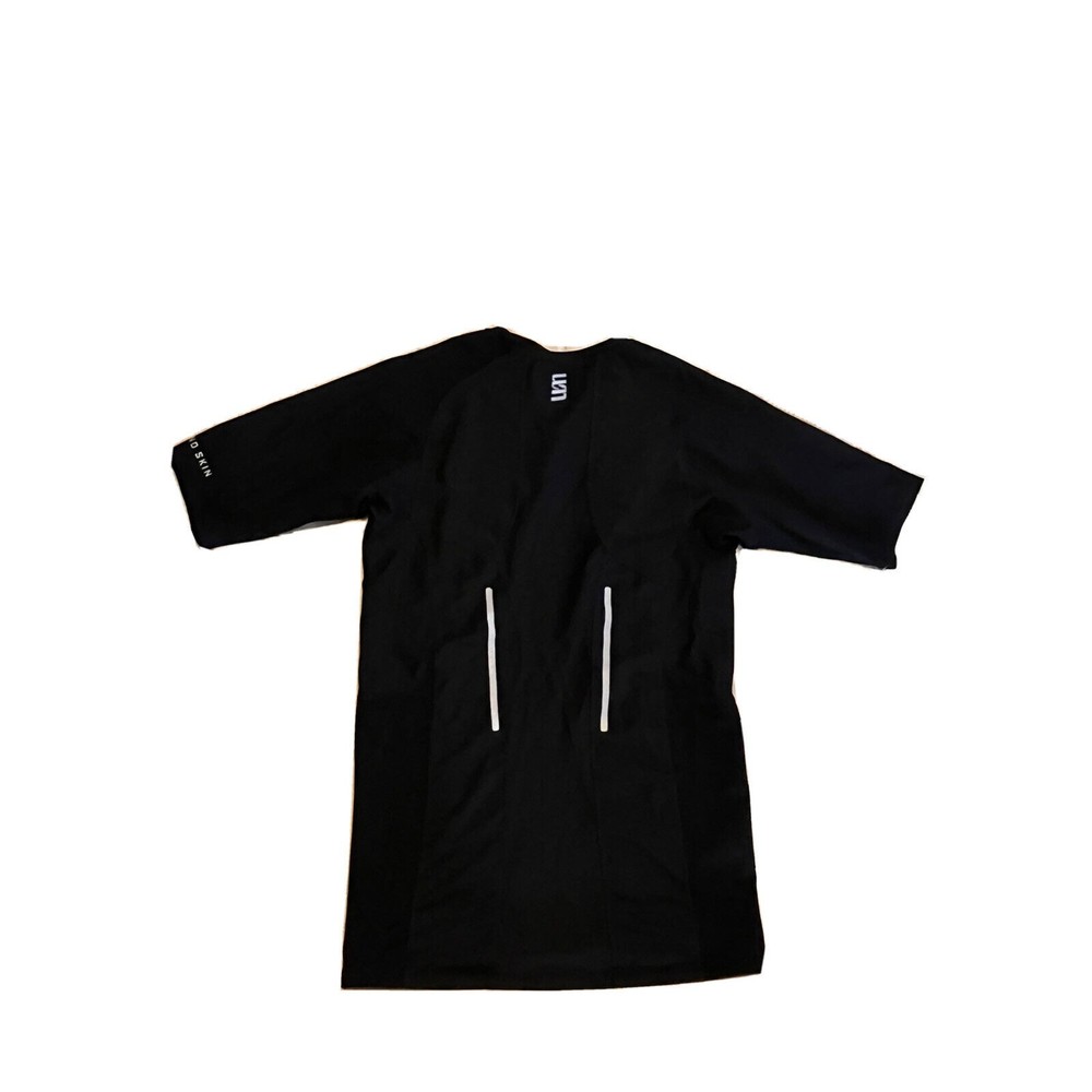 SECOND SKIN Men’s Compression Shirt Short Sleeve Running Cycling Size Small Tee